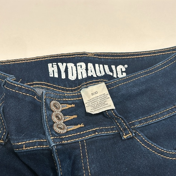 Jeans. Brand Hydraulic 
Size 9/10 
Dark wash
Skinny - Picture 2 of 5